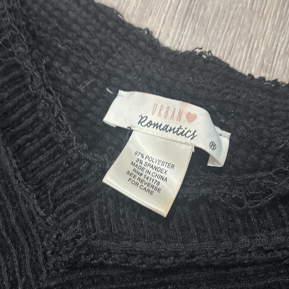 Sweater - Picture 2 of 3